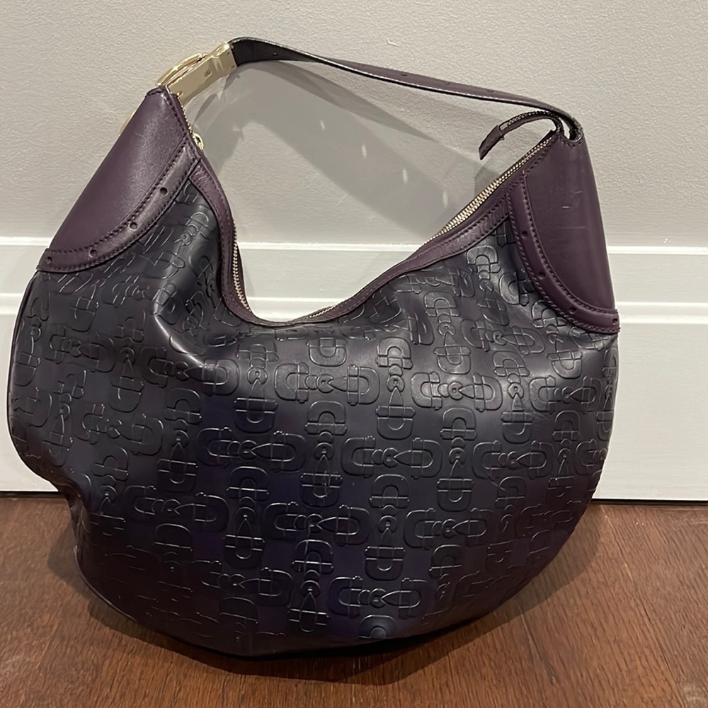 Gucci Horsebit Embossed Hobo Shoulder Bag in Deep Purple